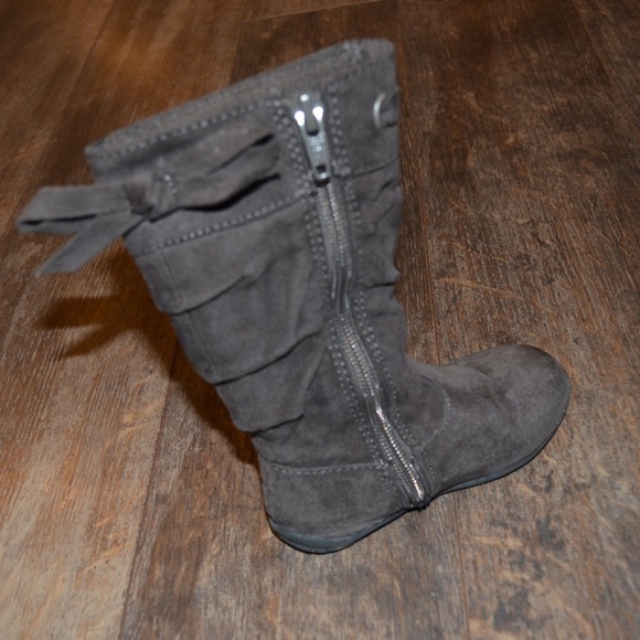 Harper Canyon Suede Boots - Picture 5 of 7